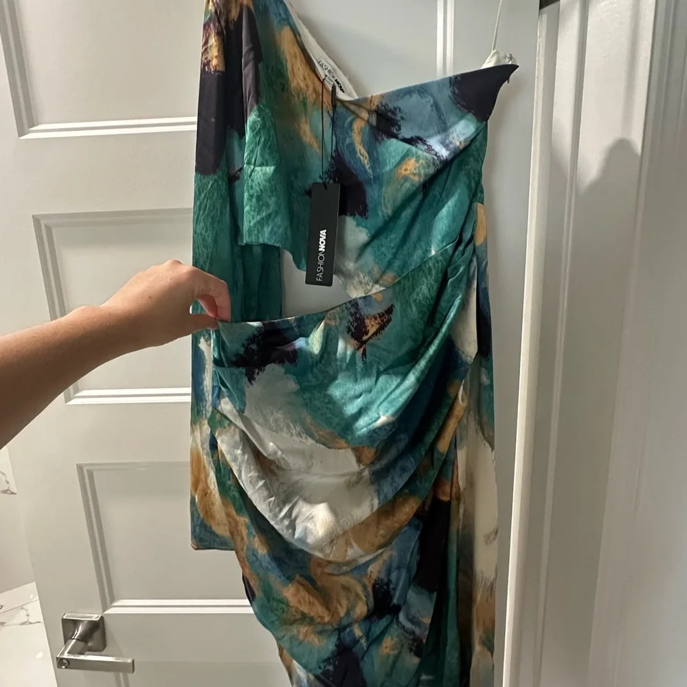 Fashion Nova One Shoulder Dress - Teal and Tan - Picture 2 of 2